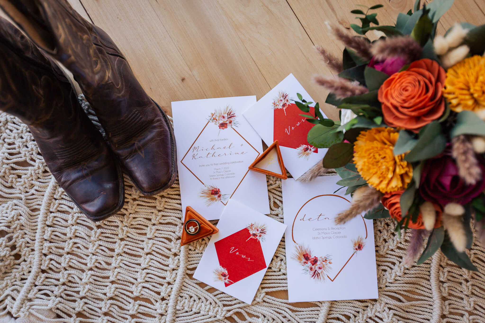 Wedding details: Couple's rings, bouquet and boots